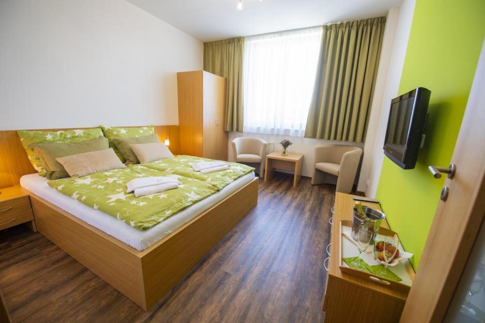 Hotel Berounka Hrebecniky Екстериор снимка