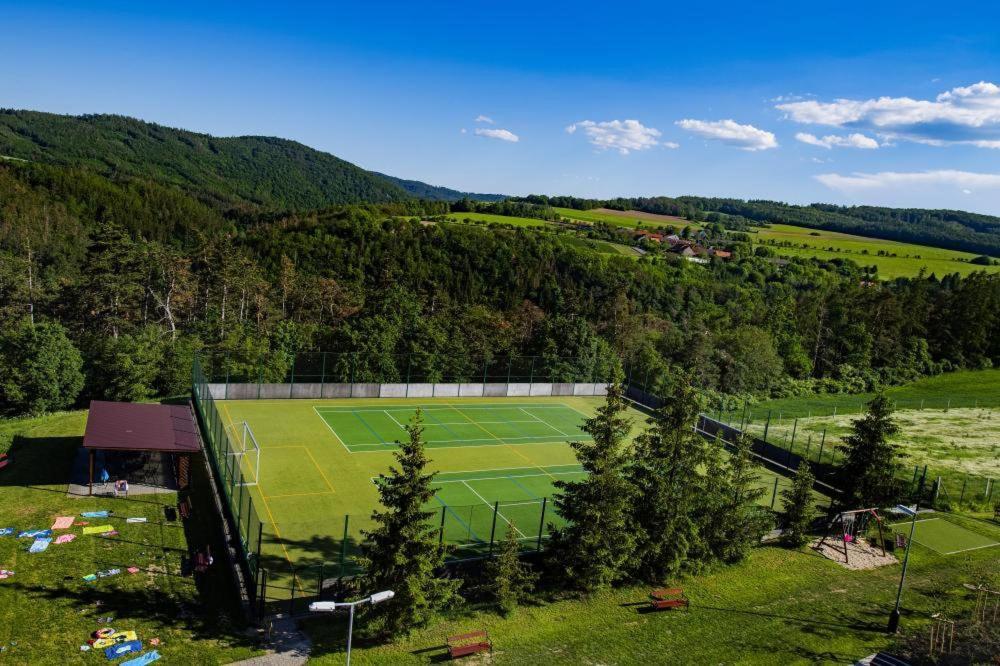 Hotel Berounka Hrebecniky Екстериор снимка