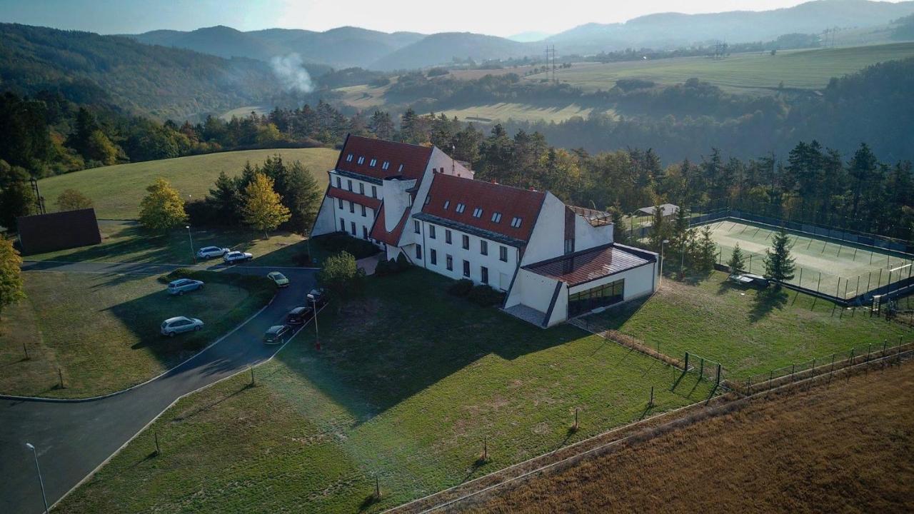 Hotel Berounka Hrebecniky Екстериор снимка